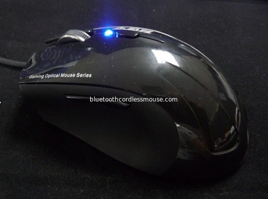 Ergonomische ontwerp On-the-fly gevoeligheid aanpassing Wired Laser Gaming muis met USB-poort